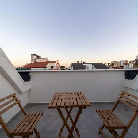 Appartamento Central Flat With Terrace And View In Muratpasa